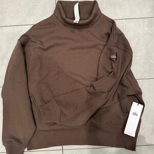 ALO Yoga Men's Chocolate Turtleneck Sweater